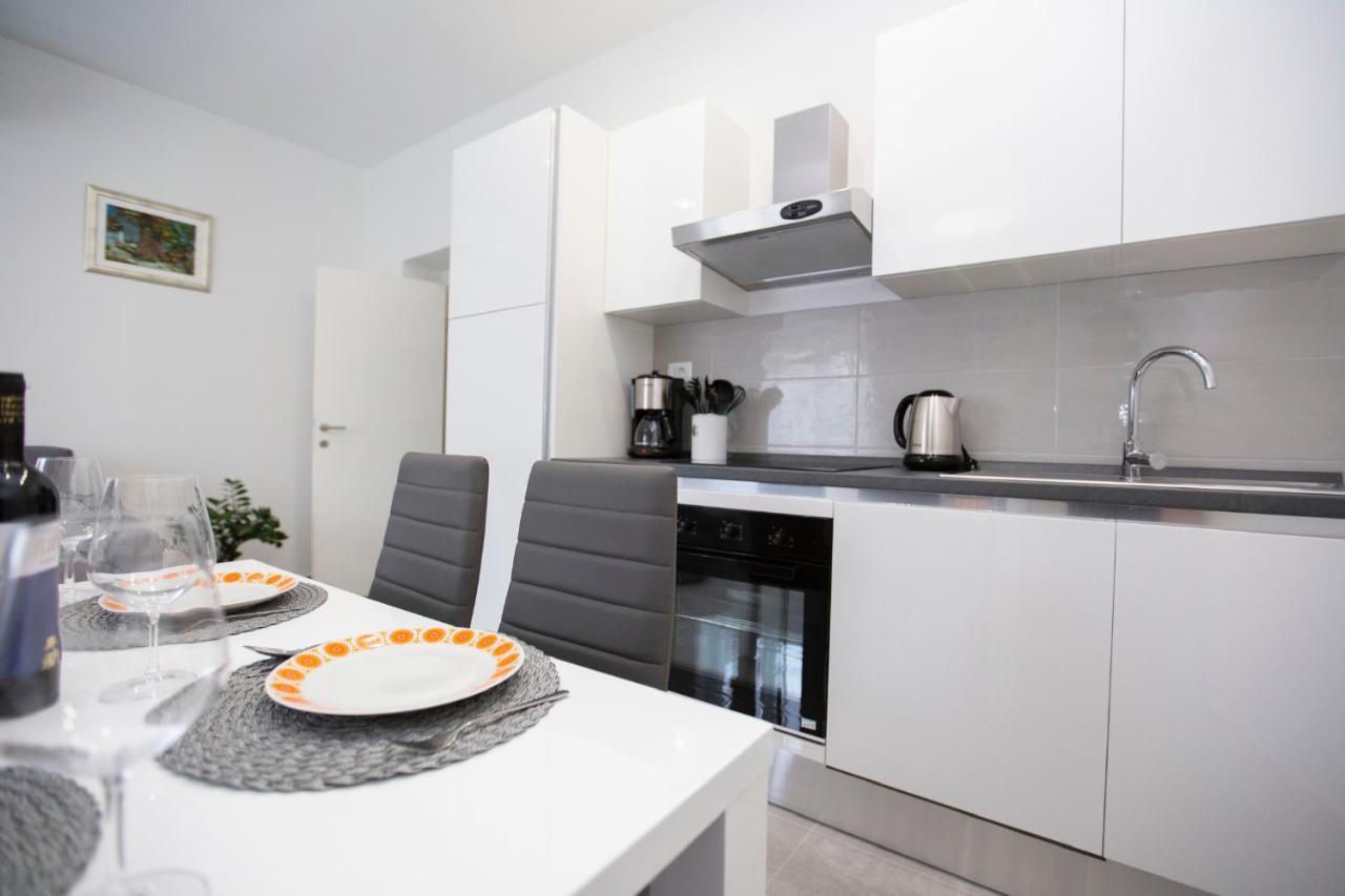 Triple A Apartamento Split Exterior foto