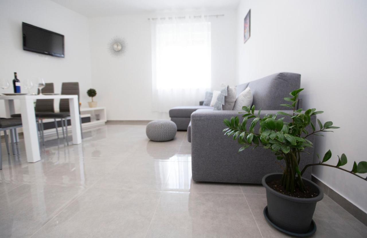 Triple A Apartamento Split Exterior foto
